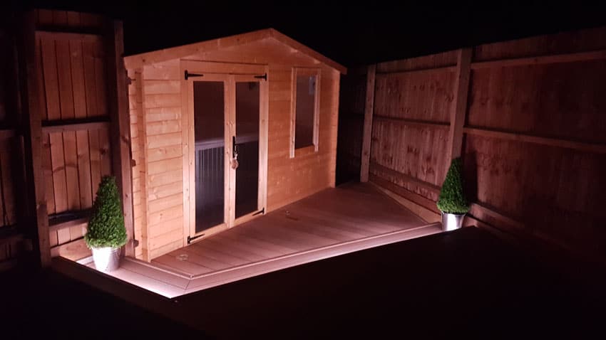 Outdoor LEDs – RGBW Garden Cabin Project